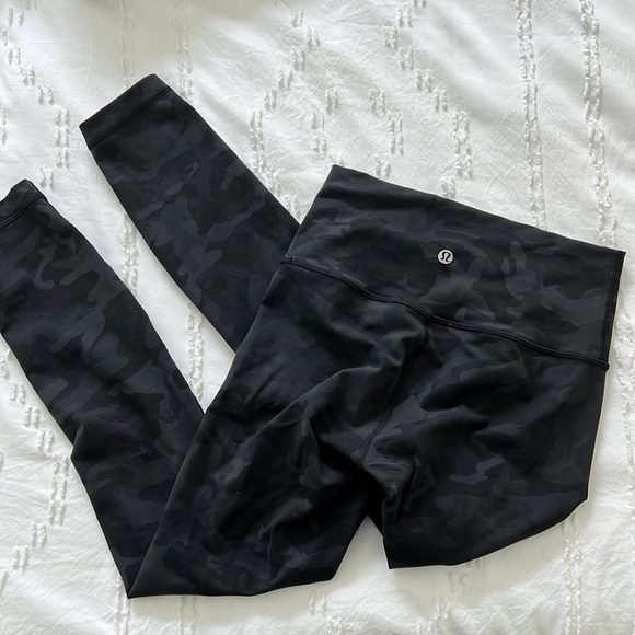 Lululemon wunder under camo - Picture 2 of 5